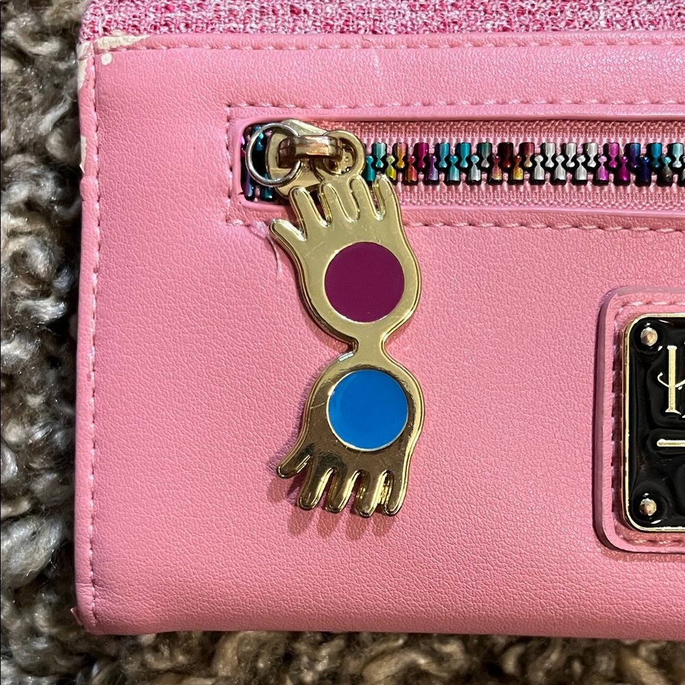Luna Lovegood Loungefly 'Exceptionally Ordinary' Clutch Wallet - Picture 8 of 8